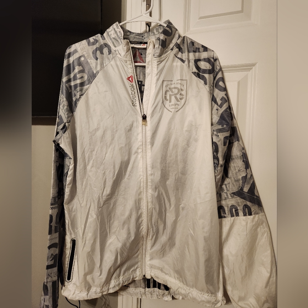 Reebok Men's running rainpullover